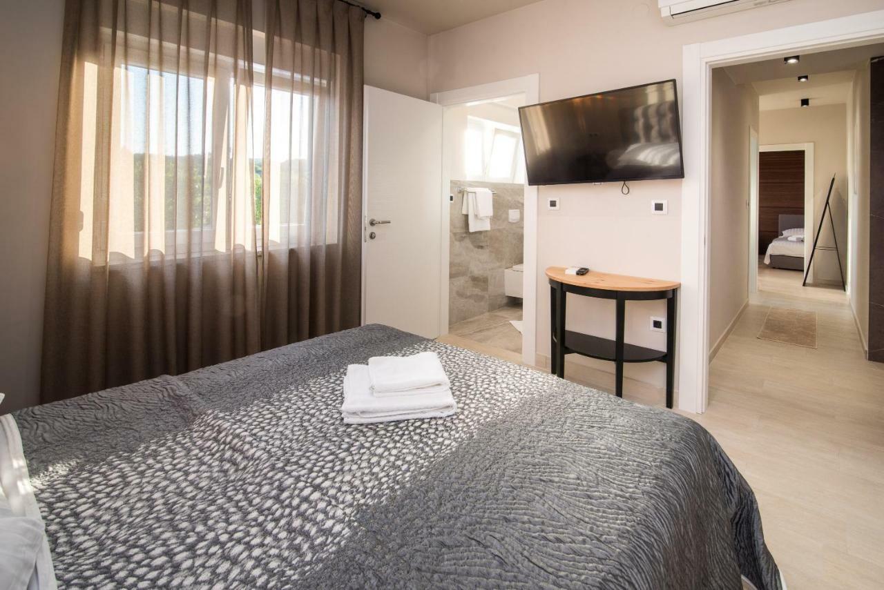 Luxury Apartment Imperia Đảo Krk Ngoại thất bức ảnh