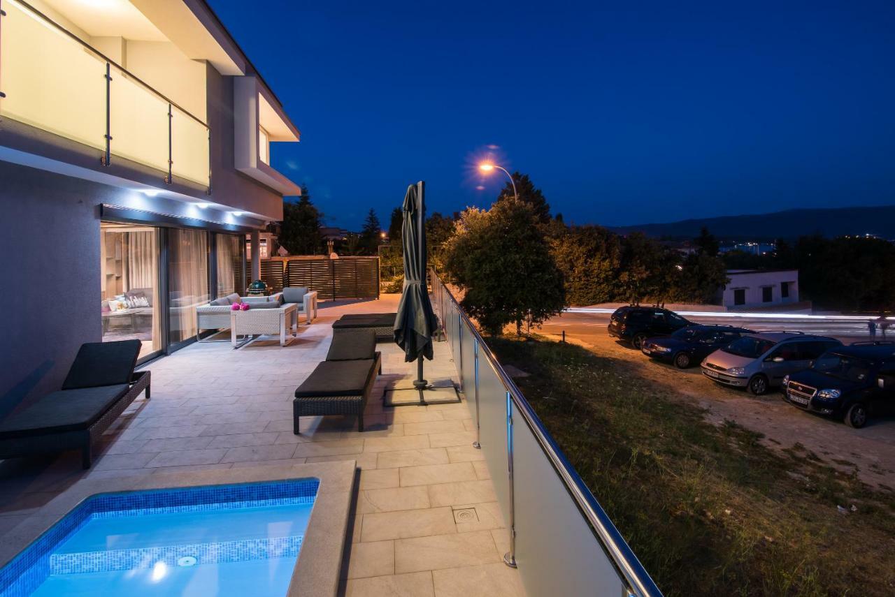 Luxury Apartment Imperia Đảo Krk Ngoại thất bức ảnh